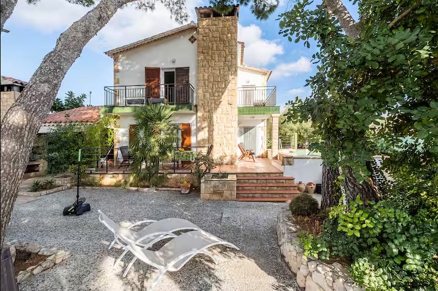 House and garden